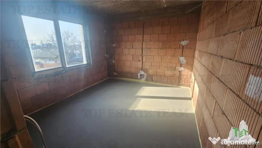 Casă cu 4 camere cu Teren 250 Mp în Chiajna