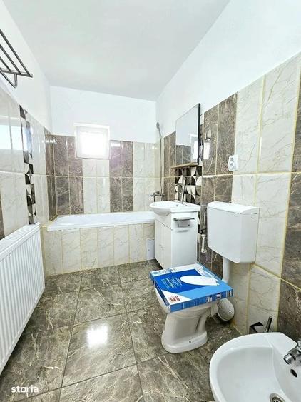 Garsonieră decomandată în Central
