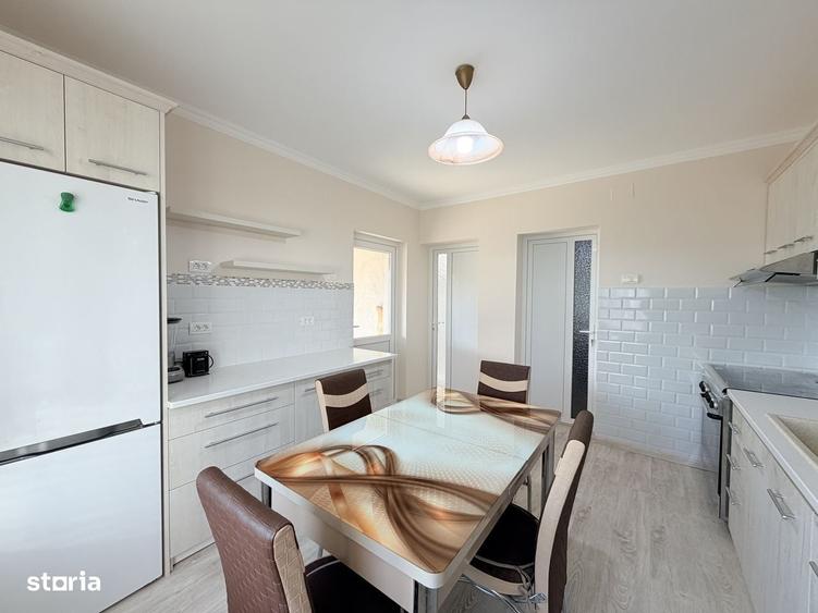 Casa frumoasa de vanzare 6 Camere in Sanleani (intra sa vezi) - 7