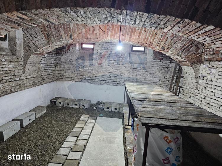 Casă cu 3 camere cu Teren 305 Mp în IAR