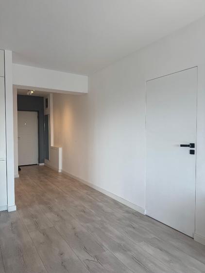 Apartament cu 4 camere decomandat, mobilat în Tei