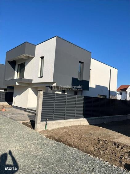 Casă cu 4 camere în Vânători