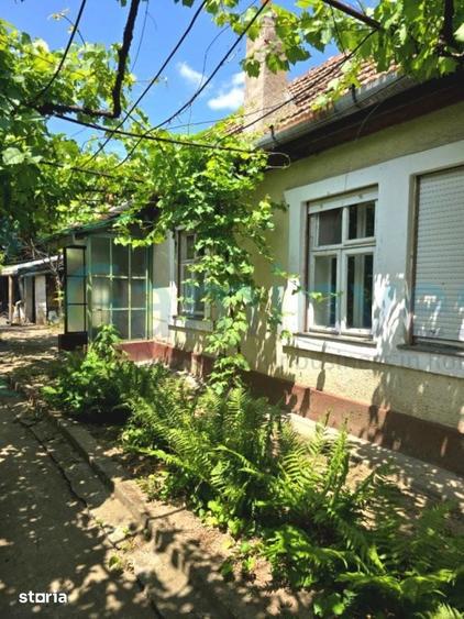 Casă cu 5 camere cu Teren 1700 Mp în Episcopia Bihorului