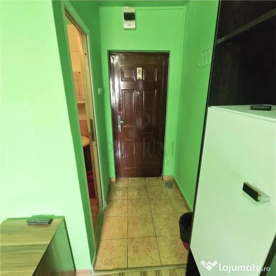 Garsonieră semidecomandată în Complex Studențesc