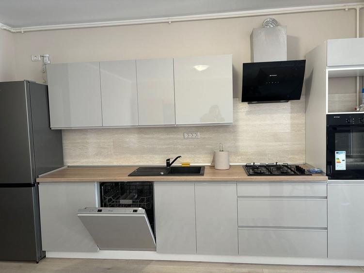 Apartament cu 2 camere decomandat, mobilat în Spitalul Județean