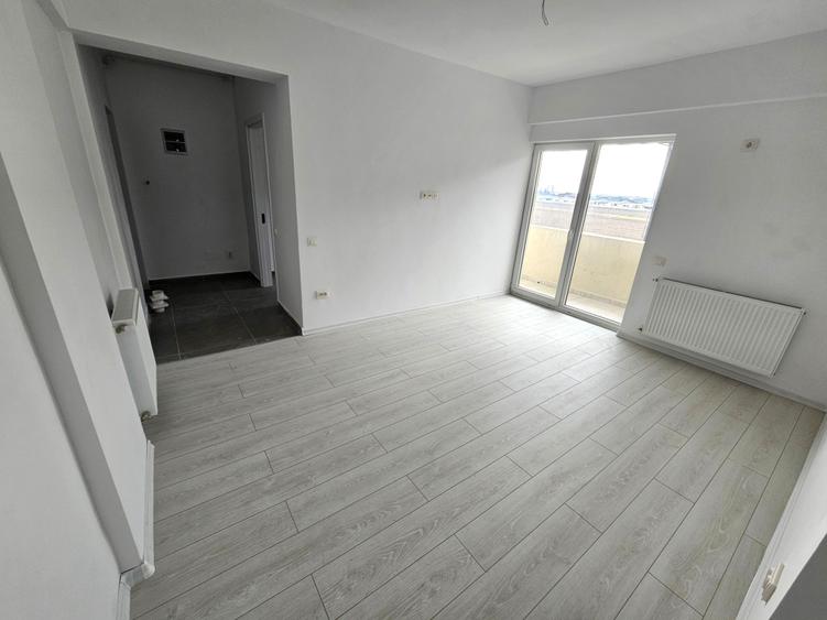 Apartament cu 2 camere semidecomandat în Haliu