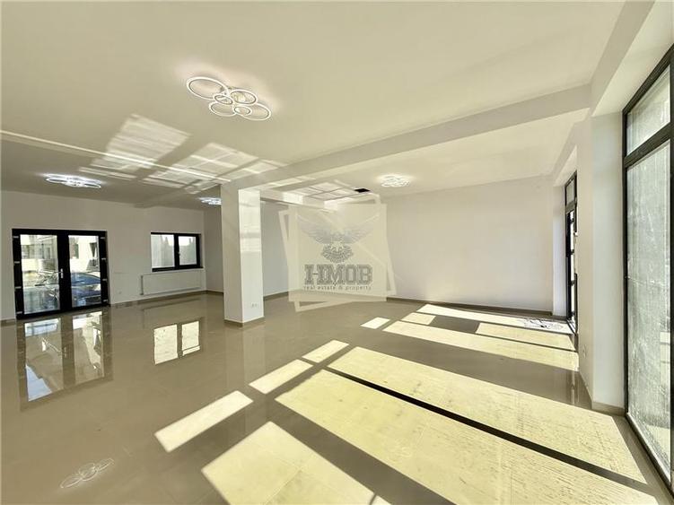 Spațiu comercial, de 76 mp, în Exterior Sud
