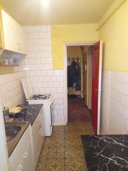 Apartament cu 3 camere decomandat în Aurel Vlaicu