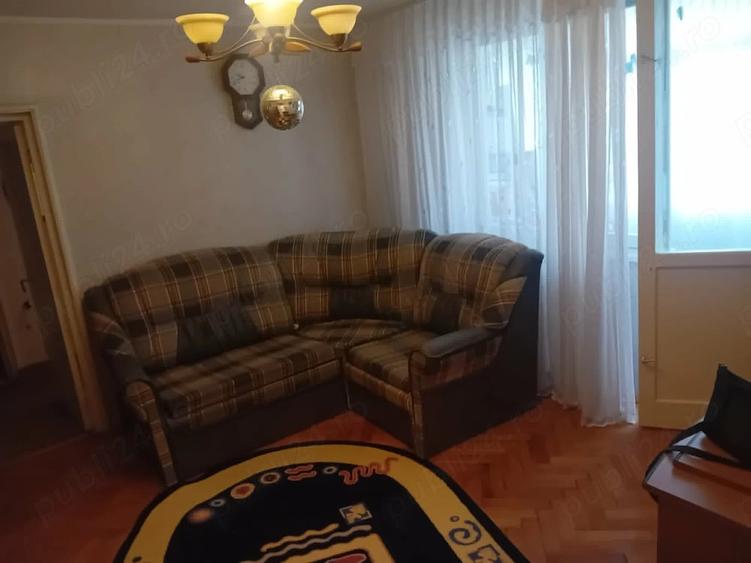 Apartament cu 3 camere semidecomandat în Dărmănești