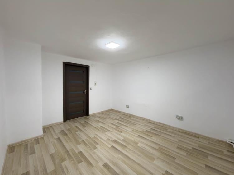 Birou, de 14 mp, în Ultracentral