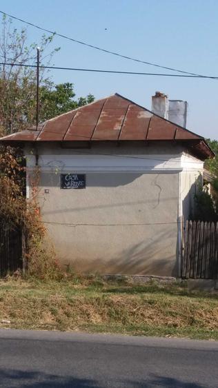Casă cu 3 camere în Smârdioasa