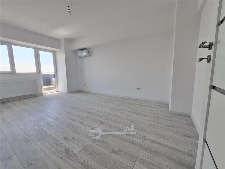 Apartament cu 2 camere decomandat în Galata