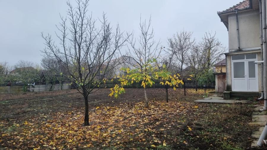 Casă individuală cu 12 camere cu Canalizare în Brestei