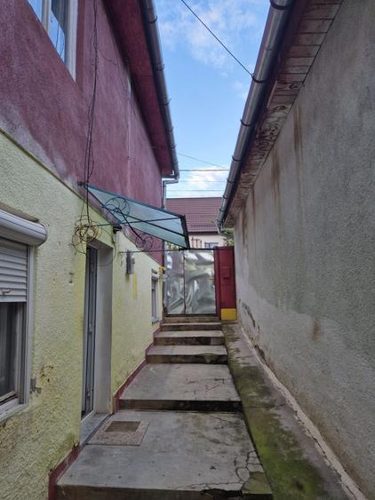 Casă cu 3 camere cu Teren 487 Mp în Târnăveni