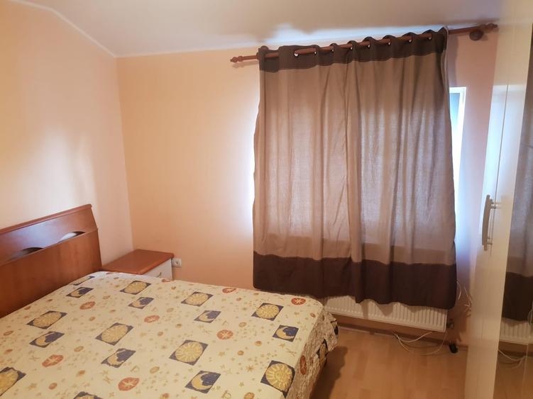 Apartament cu 2 camere decomandat, mobilat în Est