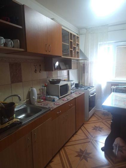 Apartament cu 2 camere decomandat în Veteranilor