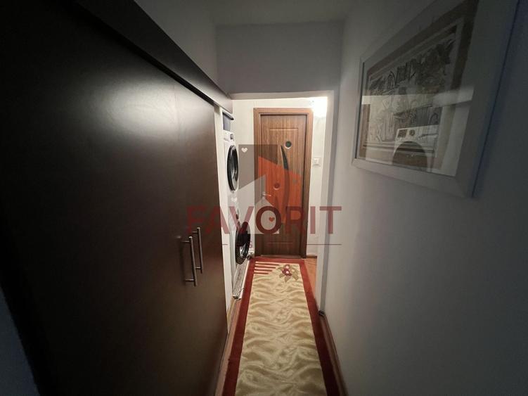 Apartament cu 4 camere decomandat, mobilat în Girocului