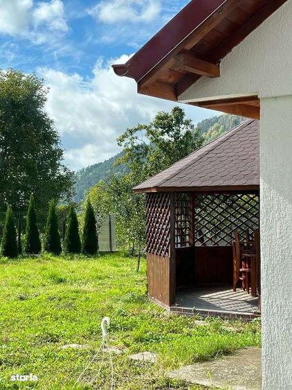 Casă cu 4 camere cu Teren 1700 Mp în Lerești