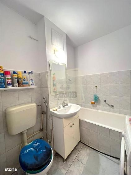 Apartament cu 3 camere decomandat, mobilat în Central