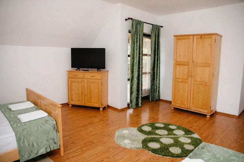 Casă cu Teren 621 Mp în Izbita