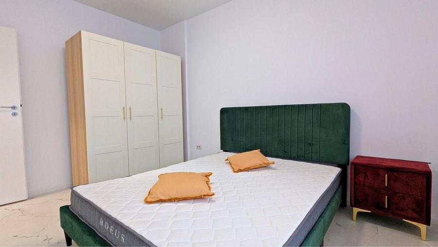 Apartament cu 2 camere decomandat în Metalurgiei