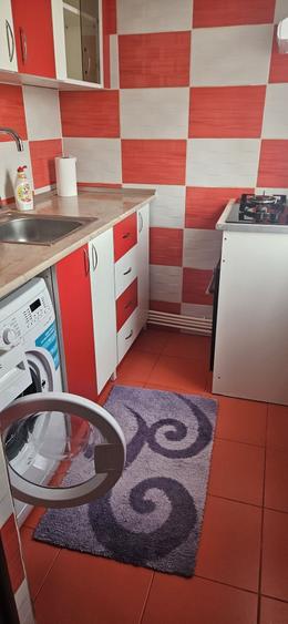 Apartament cu 2 camere decomandat în Exterior Vest