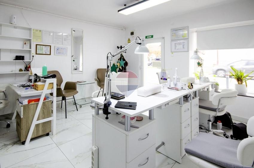 Spațiu comercial, de 56 mp, în Cernatu