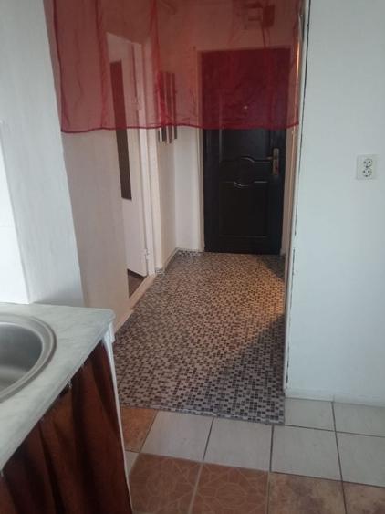 Garsonieră decomandată în Unirii Sud