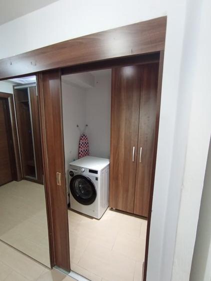 Apartament cu 3 camere decomandat, mobilat în Faleza Nord