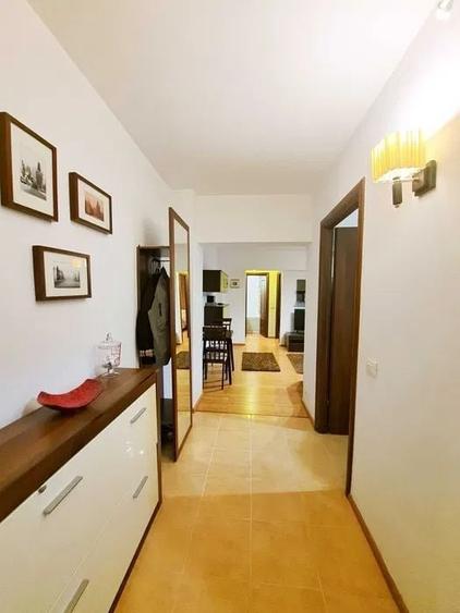 Apartament cu 2 camere semidecomandat, mobilat în Dorobanți