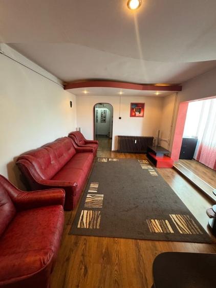 Apartament cu 2 camere semidecomandat, mobilat în Brazda lui Novac