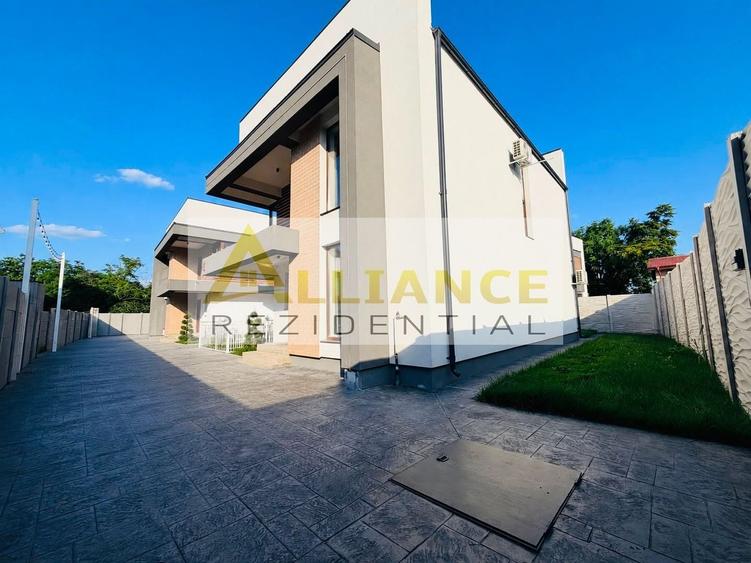 Casă individuală cu 5 camere cu Canalizare în Berceni