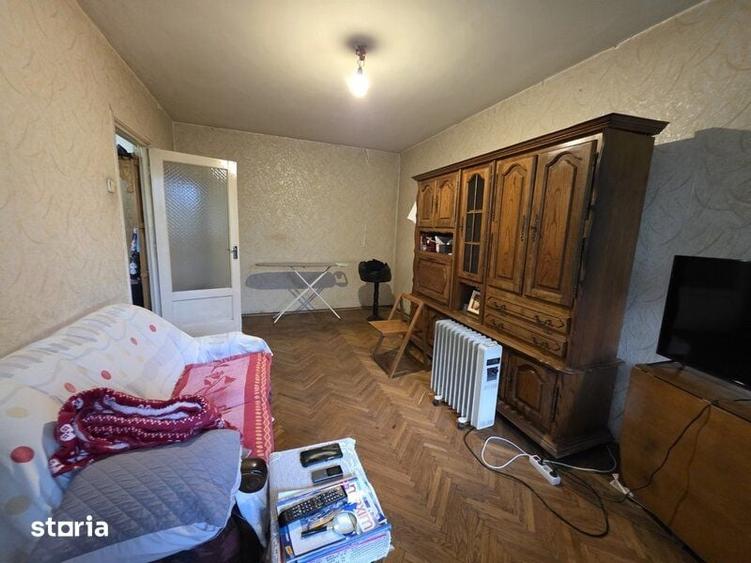 Apartament cu 3 camere decomandat în Muncii