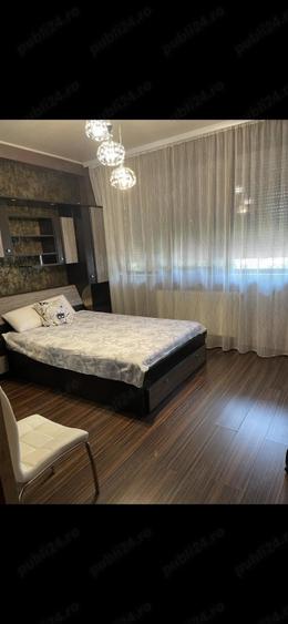 Apartament cu 3 camere semidecomandat în Metalurgiei