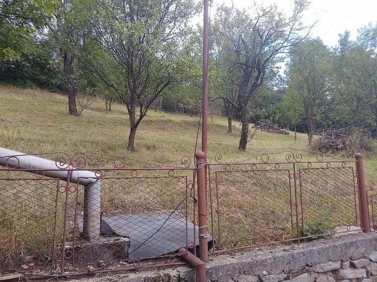 Casă cu Teren 3000 Mp în Măgura