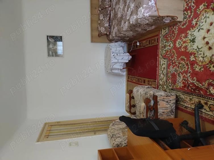 Garsonieră decomandată în Rovine