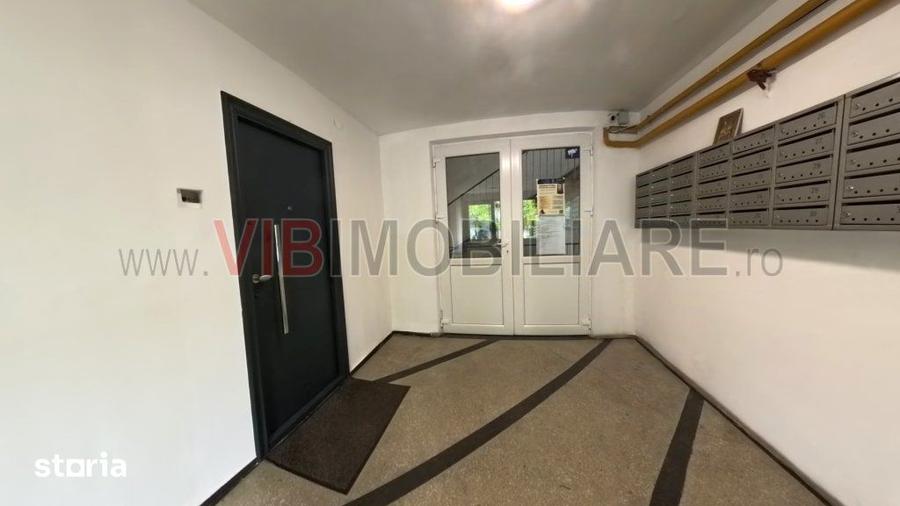 Apartament cu 3 camere decomandat, mobilat în Pajura
