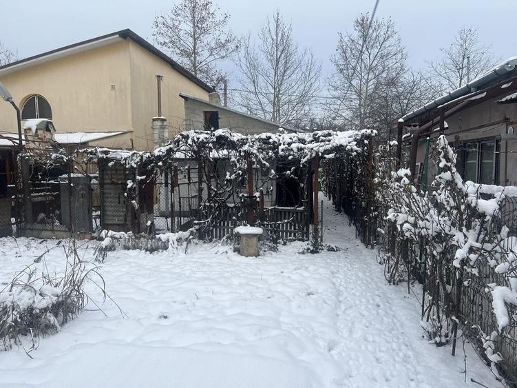 Casa batraneasca de vanzare, oras Chitila langa Lidl - 6
