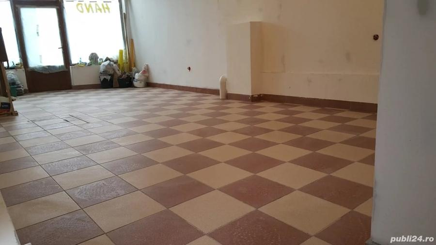 Spațiu comercial, de 45 mp, în Central