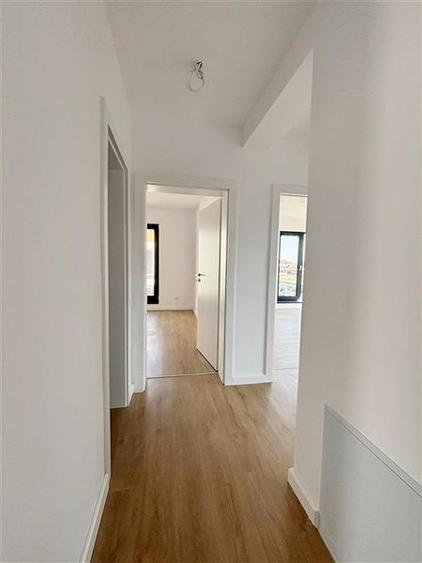 Duplex cu 4 camere cu Canalizare în Ghimbav Livadă