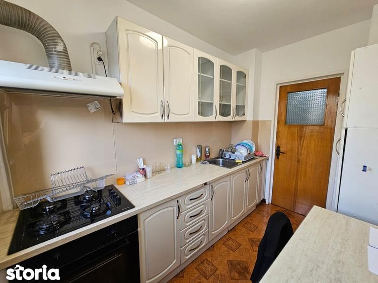 Apartament cu 3 camere în Pantelimon