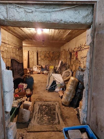 Casă cu 4 camere în Valea Adâncă