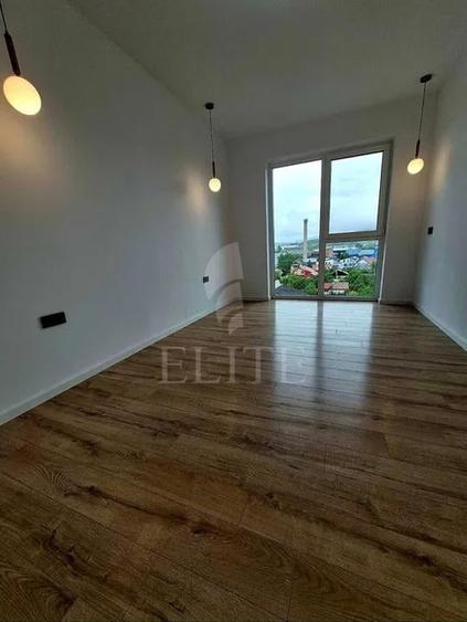 Apartament cu 2 camere semidecomandat în Mărăști