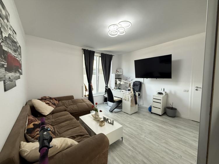 Apartament 2 camere, decomandat cu gradina de 45 mp - Giroc - 3