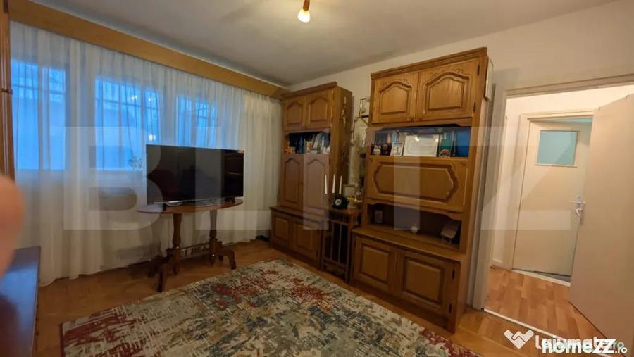 Apartament cu 2 camere semidecomandat în Aleea Trandafirilor