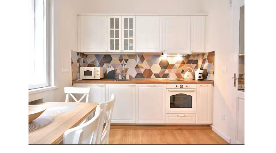 Apartament cu 3 camere decomandat în Drumul Taberei