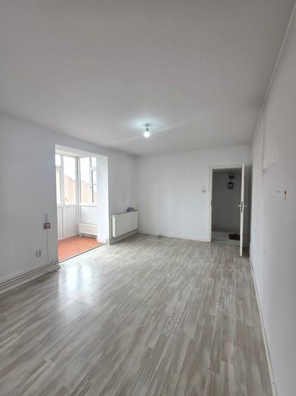 Calea Calarasilor -Traian -Garsonieră cochetă de 23 mp -56500 Euro - 2
