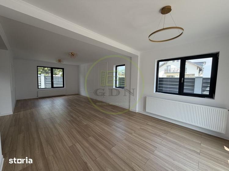 Casă cu 5 camere cu Teren 328 Mp în Cârcea