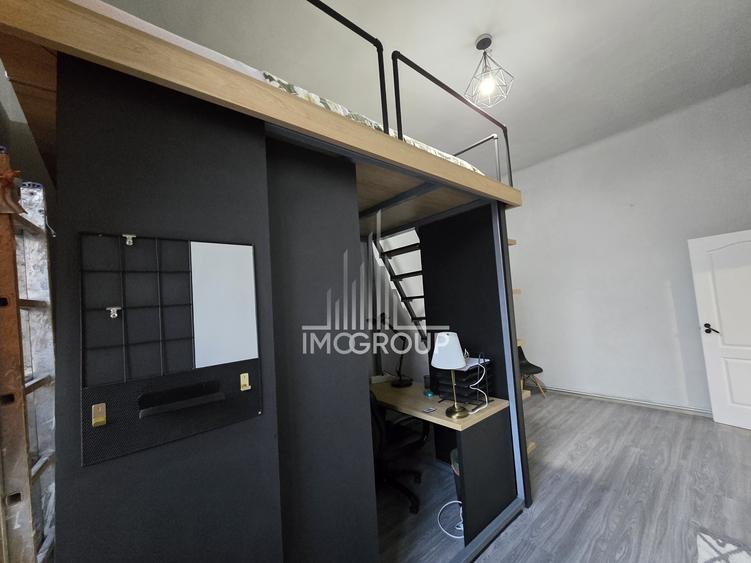 Apartament cu 3 camere semidecomandat, mobilat în Central