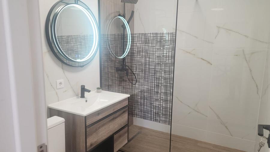 Apartament cu 2 camere semidecomandat în Mihai Viteazul